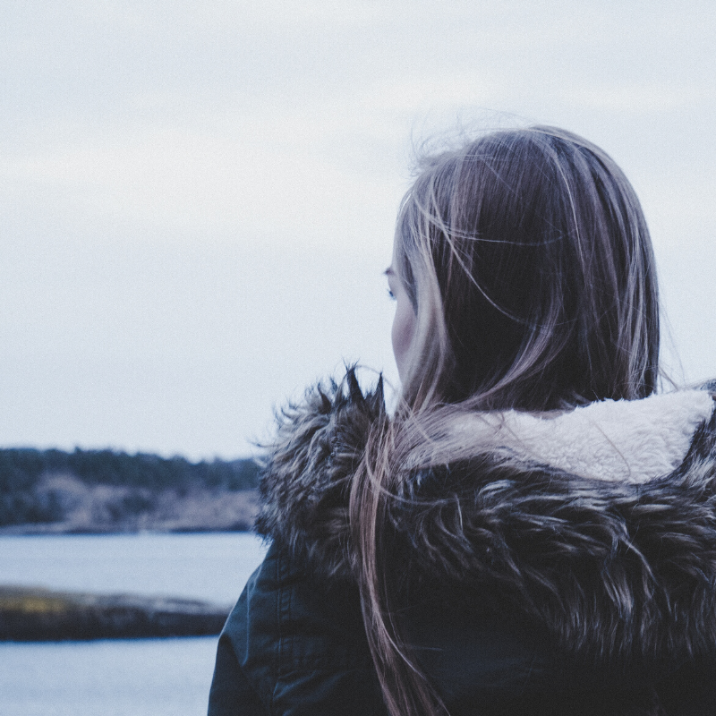 AlfredService's tweet image. Your winter coat gets a lot of wear and tear in these #Canadian winters. Keep your down-filled coat feeling fresh with a #drycleaning from yours truly. 

You know the drill, load the locker and let me work my magic. We'll keep you feeling cozy all season long.