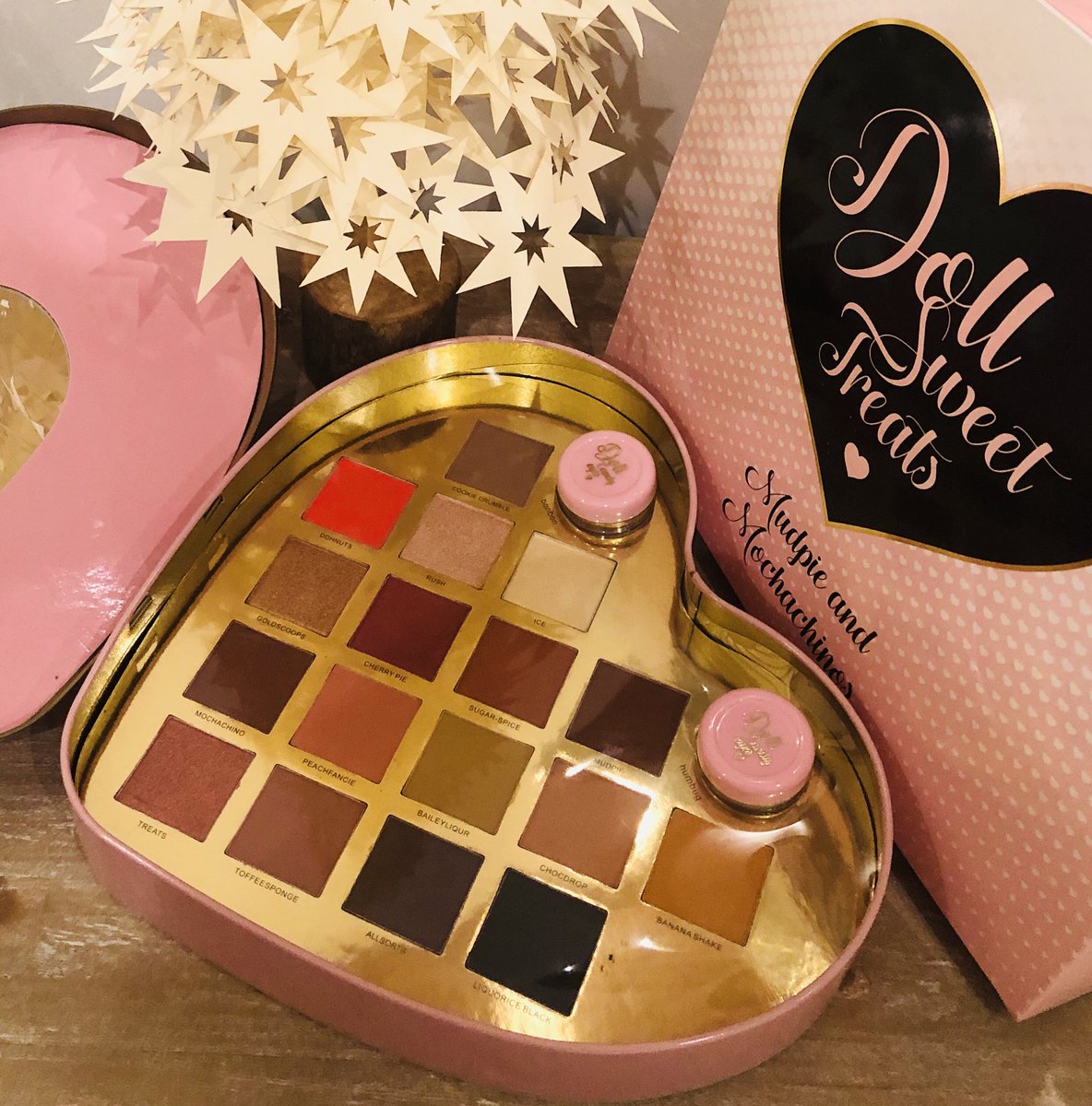 lipsticktv's tweet image. #Competition #win this fab 💜-shaped eye palette (worth £40! Containing 17 gorgeous shadows &amp;amp; 2 sparkly pigments!) Just FOLLOW US &amp;amp; RETWEET to enter our #dollbeauty #GIVEAWAY #FreebieFriday