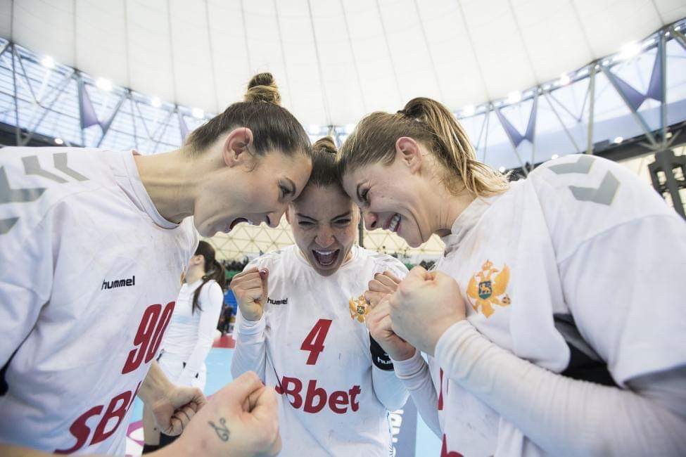 Ambassador Judy Rising Reinke (@usambmne) on Twitter photo Congratulations 🇲🇪 #lavice <a href="/rukometnisavez/">Rukometni Savez Crne Gore</a> for winning 5th place at the Women’s World Handball Championship in #Japan2019!
We will be cheering for you on the road to the #Olympics!
#handinhand
Ajmo #CrnaGora❗️ Congratulations 🇲🇪 #lavice <a href="/rukometnisavez/">Rukometni Savez Crne Gore</a> for winning 5th place at the Women’s World Handball Championship in #Japan2019!
We will be cheering for you on the road to the #Olympics!
#handinhand
Ajmo #CrnaGora❗️