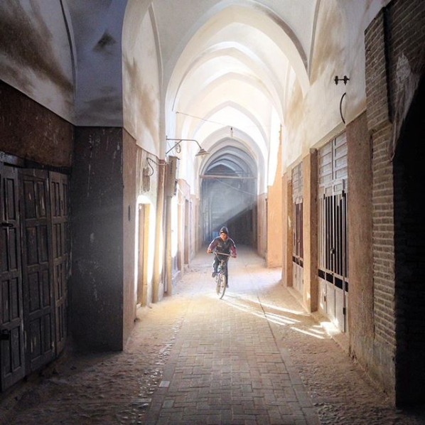 Salaradventures's tweet photo. bicycle boy in the old alleys of #Yazd
This historical city is located in the heart of central desert of #Iran, known as bride of #desert
https://t.co/gPvrsDckKg
Photo: @turcoontheroad
#iran #traveliran #travel #traveling #asia #middleeast #adventure #tour #irgotrip #irantravel https://t.co/TvciM6QCXZ