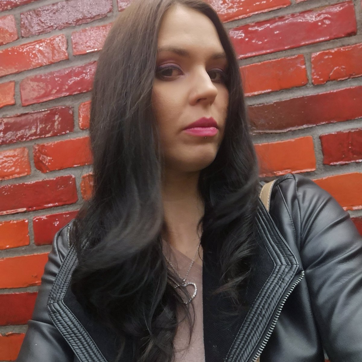 FaithRayah's tweet image. Happy Friday all!! Any plans for the week end?

To subscribe
Onlyfans.com/faithrayah

#onlyfans #onlyfanscanada#montreal #model #sexy #modeling #instapic #followme #longhair #tattoos #leather #fridayselfie #weekend