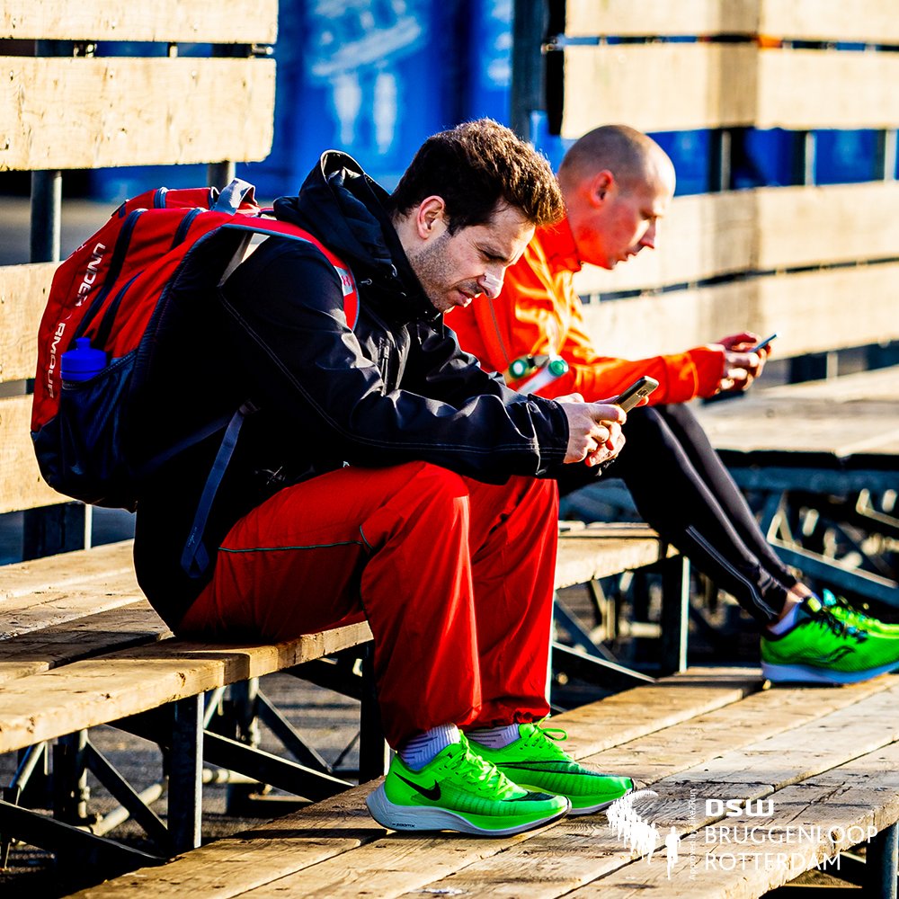 Leuk leesvoer om het weekend mee te beginnen: het online magazine van de DSW Bruggenloop Rotterdam 2019! 📖

Geniet nog even na met de mooie beelden en leuke teksten van de 31e editie 💚

➡️ bit.ly/bruggenloop-ma… 
#bruggenloop #beatthebridges