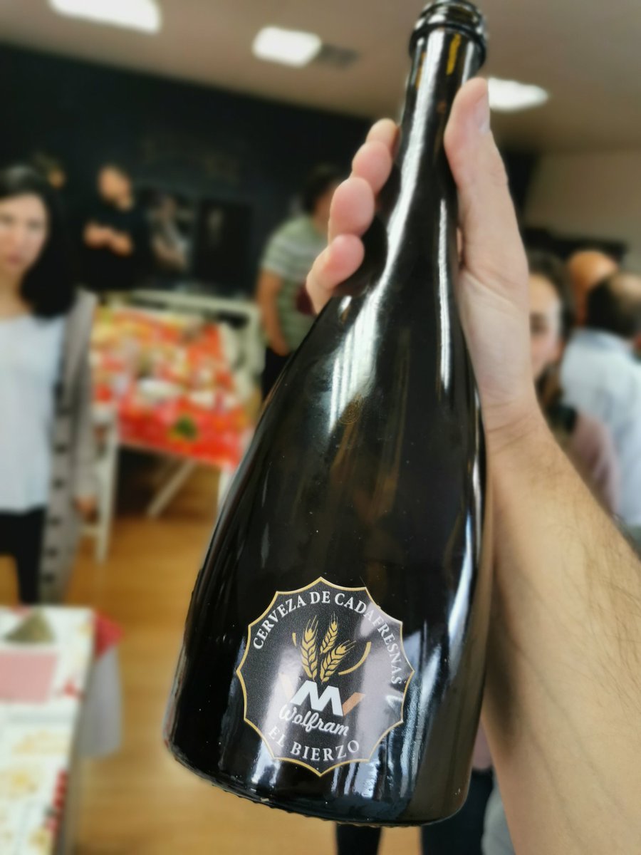 Trozos del Bierzo en la fiesta de <a href="/93metros/">93metros</a> <a href="/CervezasWolfram/">Cervezas Wolfram</a> <a href="/cerezadelbierzo/">Productos del Bierzo</a>