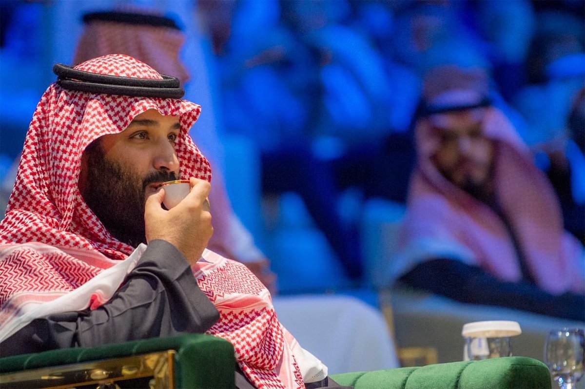 ملك آسيا .. ثاني العالم 90 🥈💙 tweet media