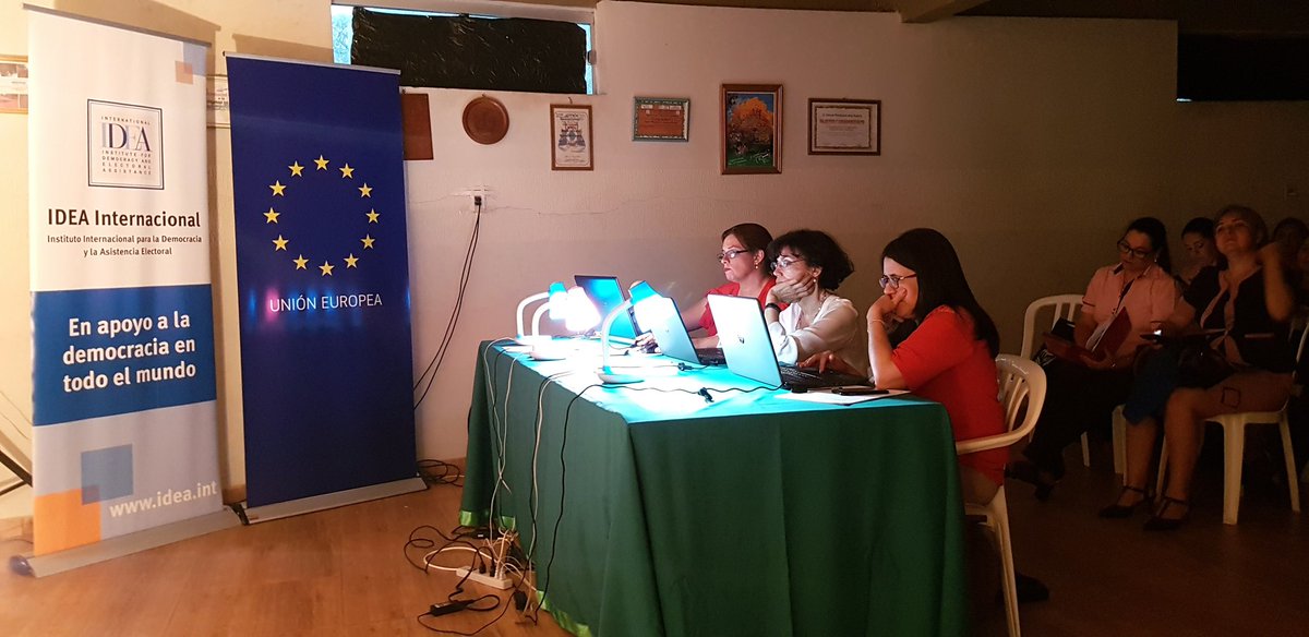 Genero_JE's tweet image. Las participantes de la 7ma edición de la Escuela de Formación Política para Mujeres Líderes defendieron en la jornada de ayer sus Planes de Gobierno.
#SevoslaProtagonista #Caaguazú  #MujeresLíderes #RedMujeresMunicipes_py