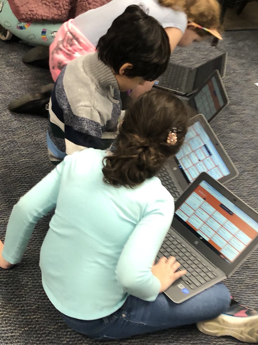 FPSTechnology's tweet photo. Inferring using Padlet today in Mrs. Cody’s 3rd grade class! Such a great way for ALL students to share their thinking in a risk-free way at their own pace! LOVING THIS! #FPSTechnology #FPSSuccess #TechIntegration #Padlet #Inferring #TeacherLife https://t.co/IcU038frwo