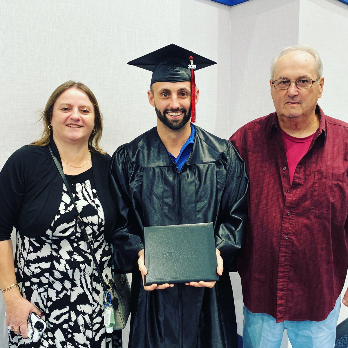 CoreyDLang's tweet photo. #College #Degree #Growth #Realestate #Family https://t.co/DHd9HXpnx5