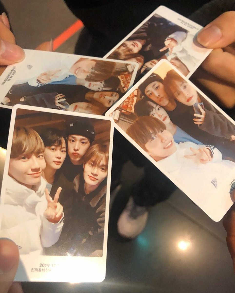 BY9LAT's tweet photo. [#INSTAGRAM | 13.12.19]

Actualización de Byungchan junto a Jinhyuk, Sejin y Daehwi. 
Parace que todos fueron a ver Frozen 2.

"¡Finalmente! Jajaja"

#BY9_Debut_2020 #BY9_DEBUT #We_Need_BY9 #ProudToBeDear9 #AlwaysWithBY9 #our_universe #For_Nine 

©jinhyukism https://t.co/CKCntOS8Qn