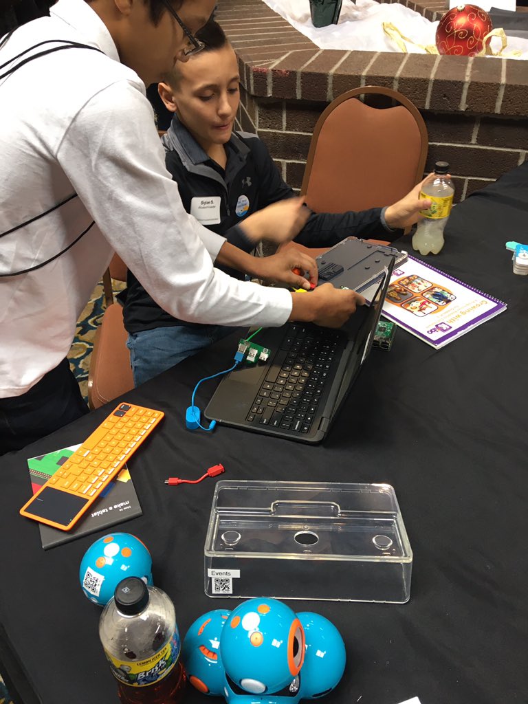 MatthewReichart's tweet photo. @BOCESNERIC @TeqProducts students taking Kano parts and integrating them into their Chromebook! #TechADay #itsallaboutlearning https://t.co/qz08mYGwrD