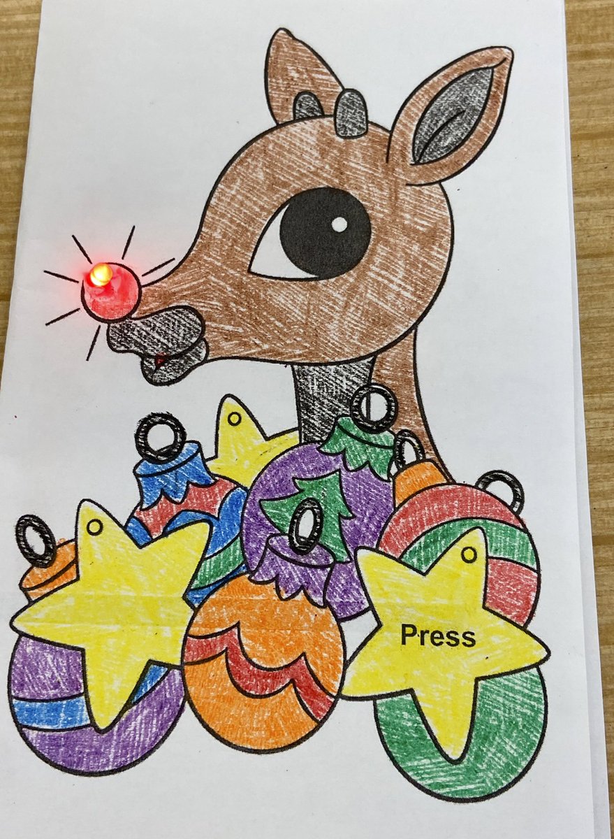 MMongone4th's tweet photo. More holiday light up cards with circuits! @MediaSRE @SJillHarrison @mleach2 https://t.co/qspFYi8nQT
