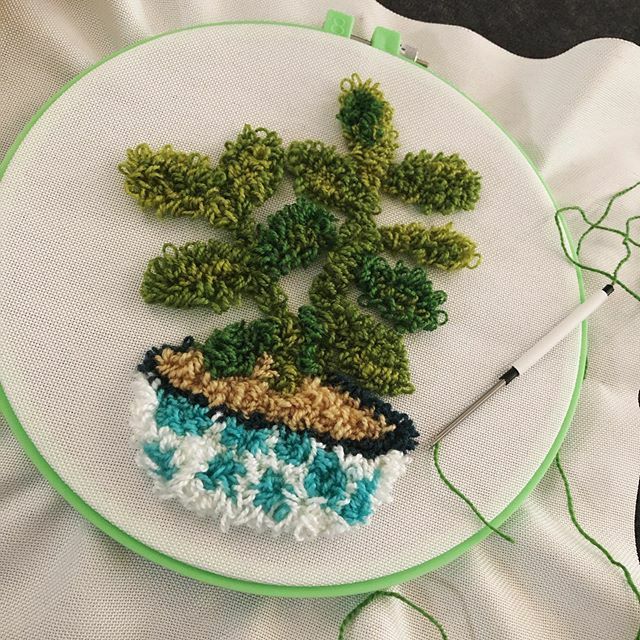 alyzapinski's tweet photo. I needed a hobby, so I picked up a needle. https://t.co/tNEsh8Oynt