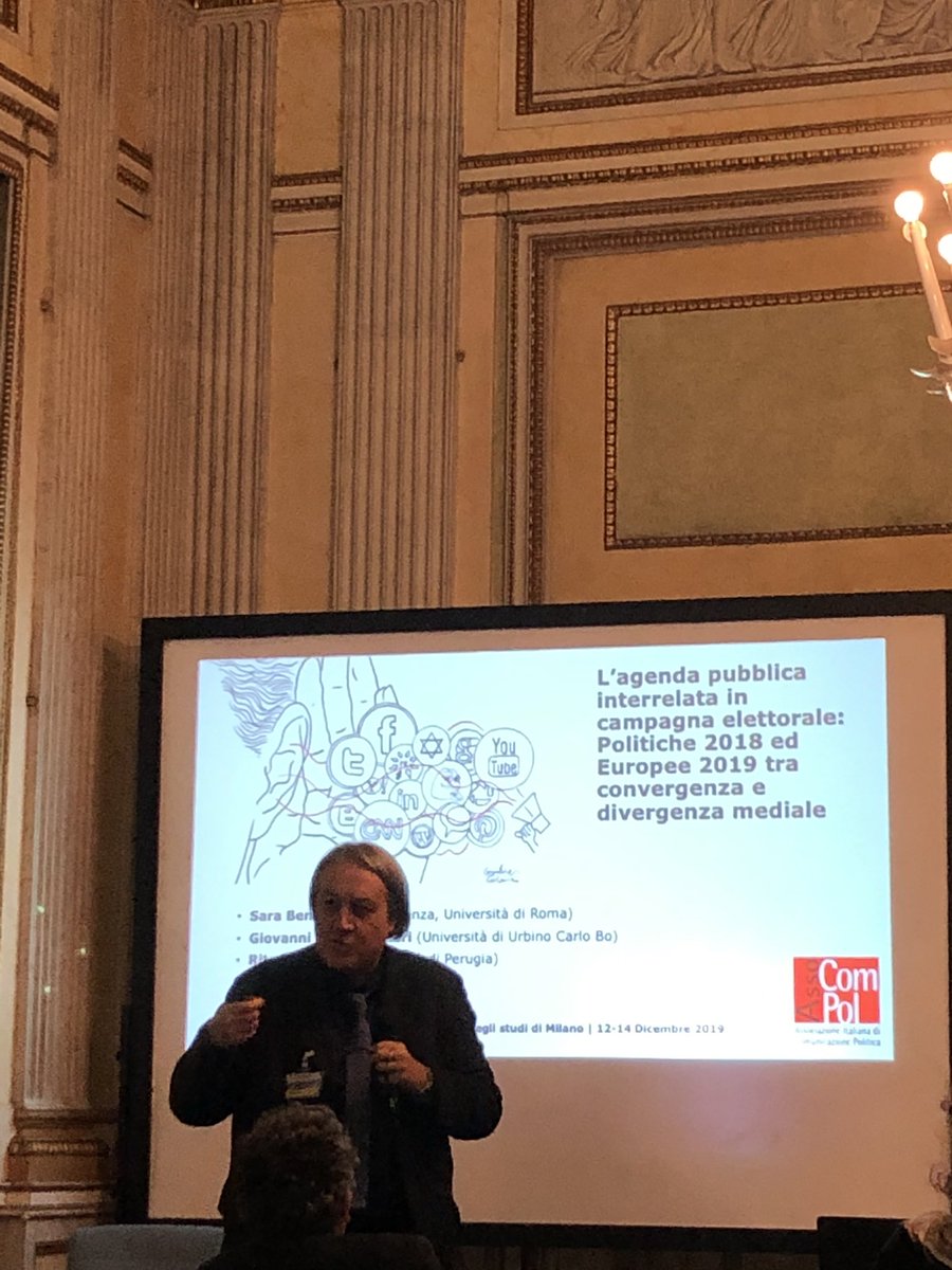 Gi_hades's tweet photo. @gba_mm ad @AssoComPol ci parla dell’agenda pubblica in relazione alla diversificazione dell’ecosistema mediale. La ricerca è basata anche sui dati @mine_smd #ComPol19 https://t.co/sWY4ohkEvM
