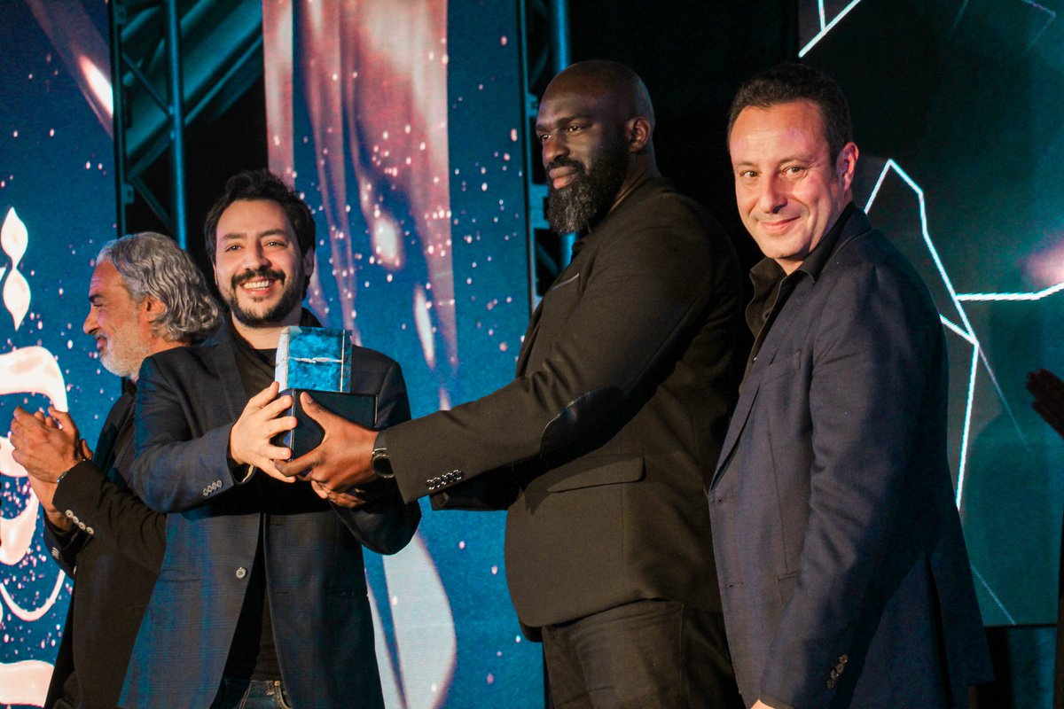 13productions13's tweet photo. Encore une incroyable semaine pour UN FILS بيك نعيش de @MehdiBarsaoui qui continue de rafler les prix et vient de remporter le Grand Prix "Le Scorpion d’Or" du Tozeur International Film Festival ex-æquo avec Les Misérables de @ladjLY.
#UnFils #BikEneich #TOIFF #TOIFF2019 https://t.co/MhIeqW74xI