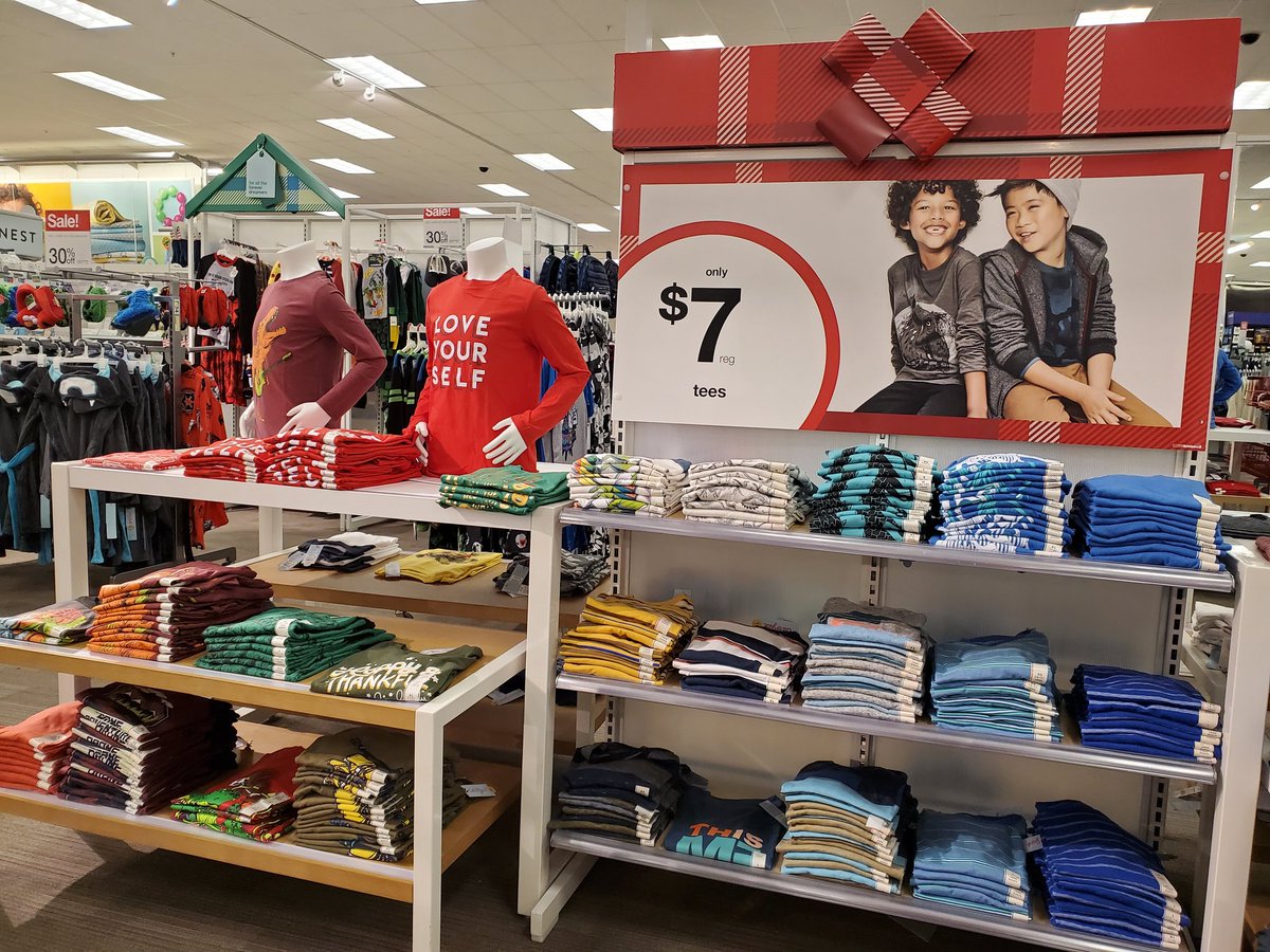 2851 style is ready to surprise and delight our guest!!  <a href="/bretthumbert/">Brett Humbert</a> <a href="/sarah_hunsucker/">Sarah Hunsucker</a> <a href="/SteffiLupica/">Stephanie Lupica</a>