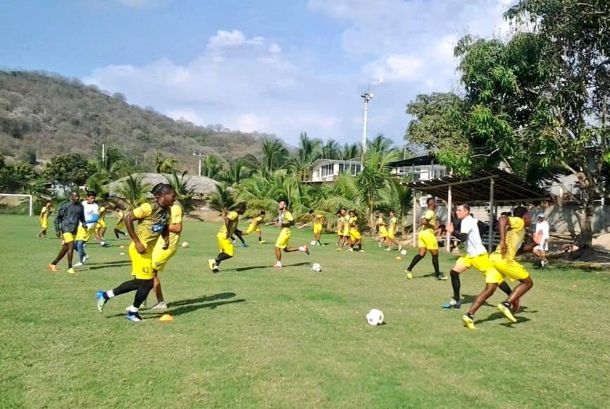 Guiferza convoca a futbolistas para Torneo de Ascenso. #SegundaCategoria m.facebook.com/story.php?stor…