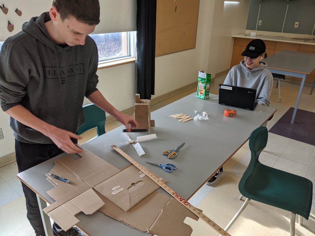 TheStoppelsShow's tweet photo. #experientaillearning ain't easy, but it's fun!  Building windmills to generate #electricity to turn a light bulb
#edchat #edutwitter #ocdsbxl @ocdsbxl https://t.co/VPF8R3wknI