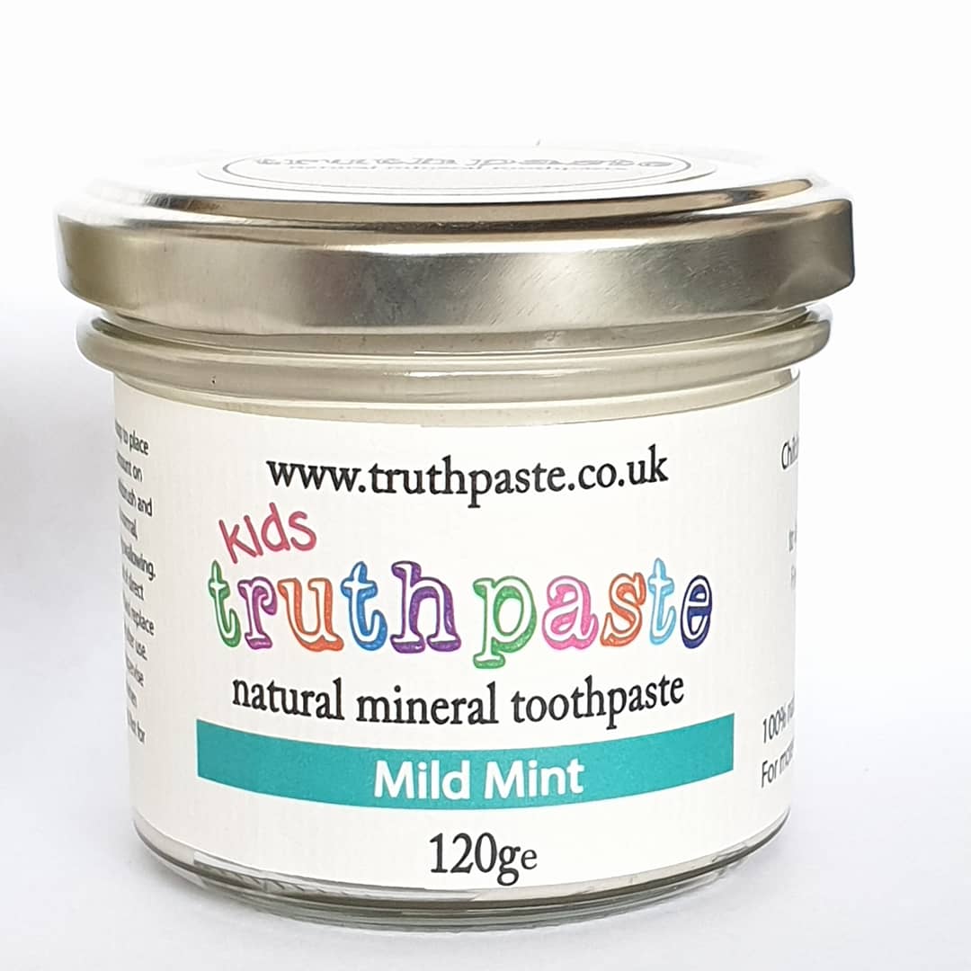 truthpasteUK's tweet photo. Introducing the new kids truthpaste
Milder, brighter & whiter
Our children's range available in Sweet Orange or Mild Mint online now!
#crueltyfree #zerowaste #greenparent #ecobaby #kids #childrenstoothpaste #truthpaste #botanics #fairtrade #ethical https://t.co/y0H6g1emLo