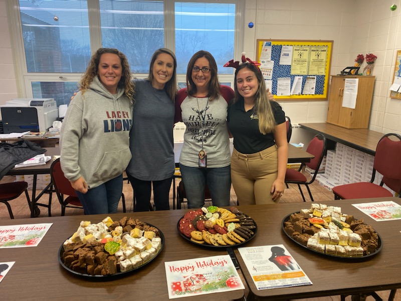 Happy Holiday delivery to Lanoka Harbor School 🎅🤶🍪