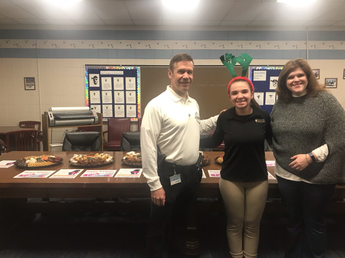 Happy Holiday delivery to Toms River High School East 🎅🤶🍪