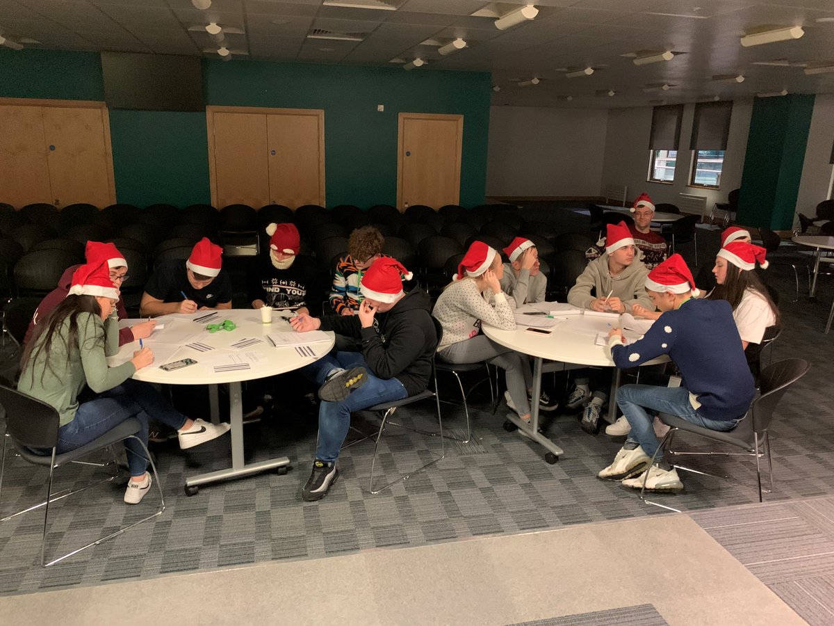 SageGradBay's tweet photo. Santas little helpers

#LifeAtSage

@SageCareers @SageGradBay @sabbygill7 @jonnieboyh @geoffwatson01 @sharonoley https://t.co/HFgqOkHm2W