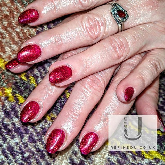 REFINED_U's tweet photo. S P A R K L E 💖 into Christmas with a Christmas gel manicure... #redglitter #rednails #christmasnails #glitternails #sparklenails #glitterart https://t.co/xLYHmqcjhl https://t.co/KFOylY7JMa