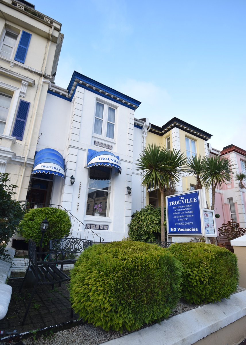 Superb Guest House in Torquay For Sale 
 * 8 en-suite letting rooms * 2/3 bed owners accommodation * Car Park * Excellent trading figures*  
£385,000  #guesthouse #Torbay #ForSale