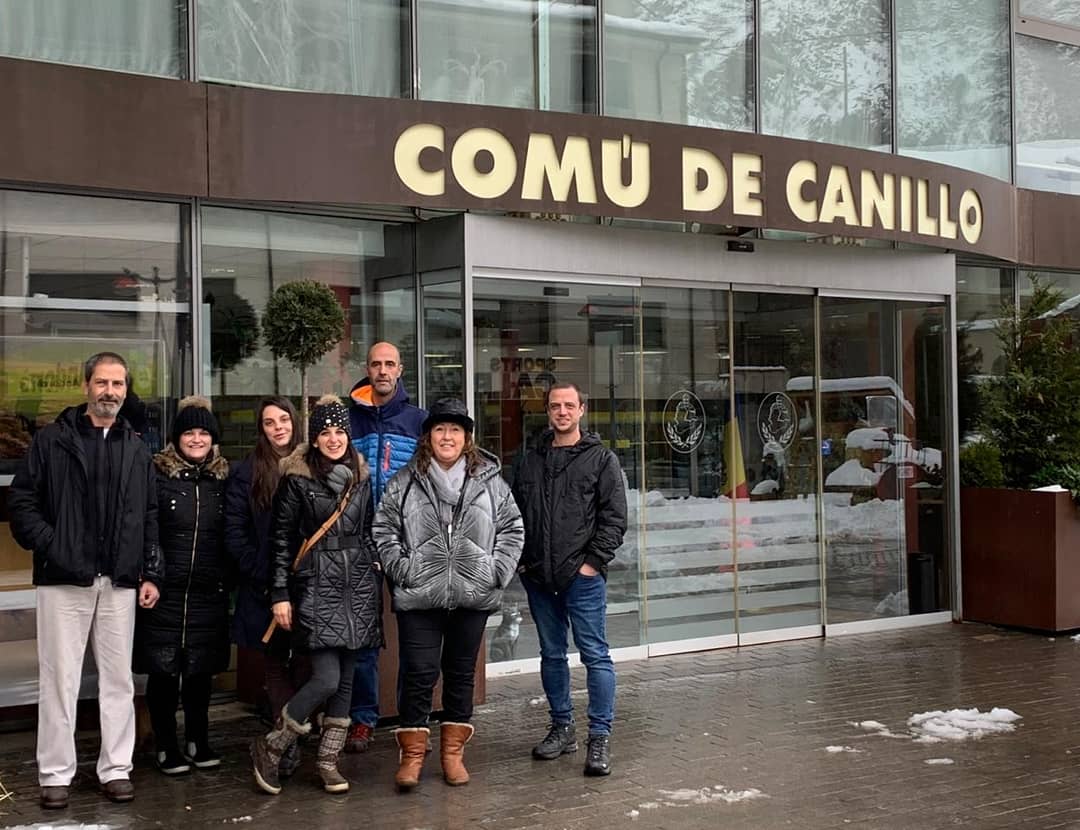 objectiucomu's tweet photo. Una campanya compromesa, intensa, positiva i molt de carrer. Gràcies a tots.
#Canillo #eleccionscomunals2019 #comunals2019 #somhimplicat #elcanviesara @objectiucomu https://t.co/Wr4gGtbLvZ