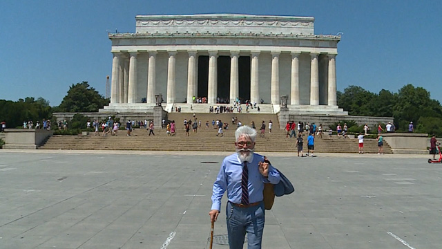 Acompañamos a <a href="/FedeTour/">Federico Sanchez</a> y <a href="/Cumparini/">Marcelo Comparini</a> a recorrer 3 memoriales que caracterizan a Washington D.C. 🇺🇸👌 ¡No lo olvides! Un nuevo capítulo de #CityTourOnTourEEUU el lunes a las 22:30 hrs. 😉 youtu.be/j0M6iNJDNLs