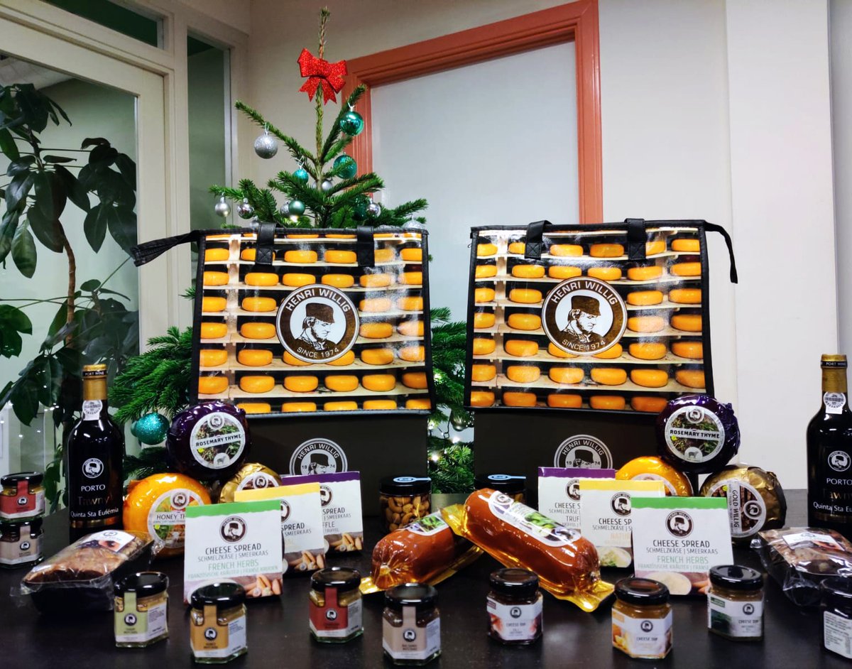 It's always great to start the weekend with an amazing selection of cheese from our friends at @henriwillig 🧀🧀🧀

Wishing everyone a successful festive season!

#cheese #amsterdam #friesland