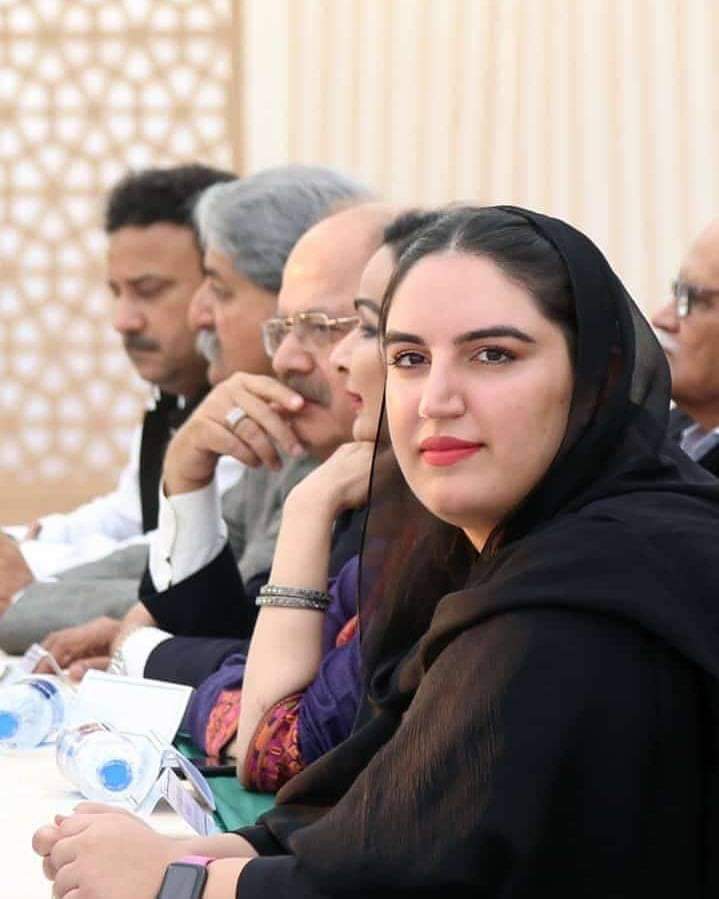muneer_zardari's tweet photo. Picture of the day &BiBi @BakhtawarBZ 💕
Leadership ❤
#PPPWorker https://t.co/3rF0QUTCND