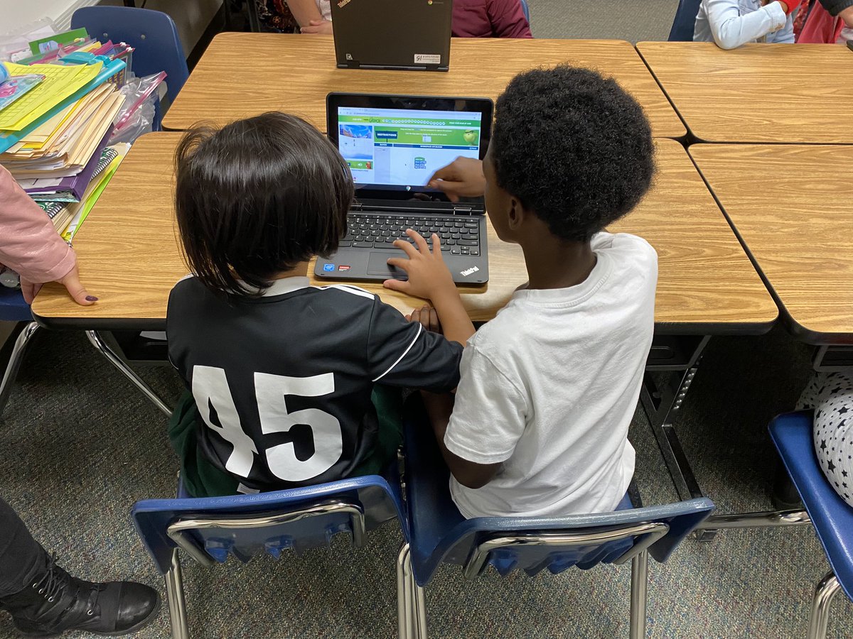 #McDougleCodes #HourofCode2019 thank you to @jmanzanoprado <a href="/GacitaElizabeth/">Elizabeth Gacita</a> <a href="/FabFourthFam/">McDougle Fourth</a> <a href="/FabFourthFam/">McDougle Fourth</a> #momentsinklein