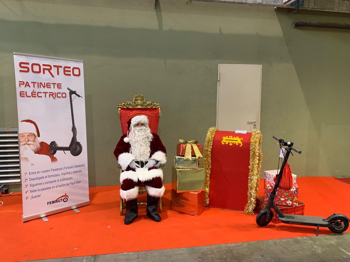 #papanoel está en #feriauto y viene cargado de sorpresas!
No te lo pierdas, te esperamos!!!!