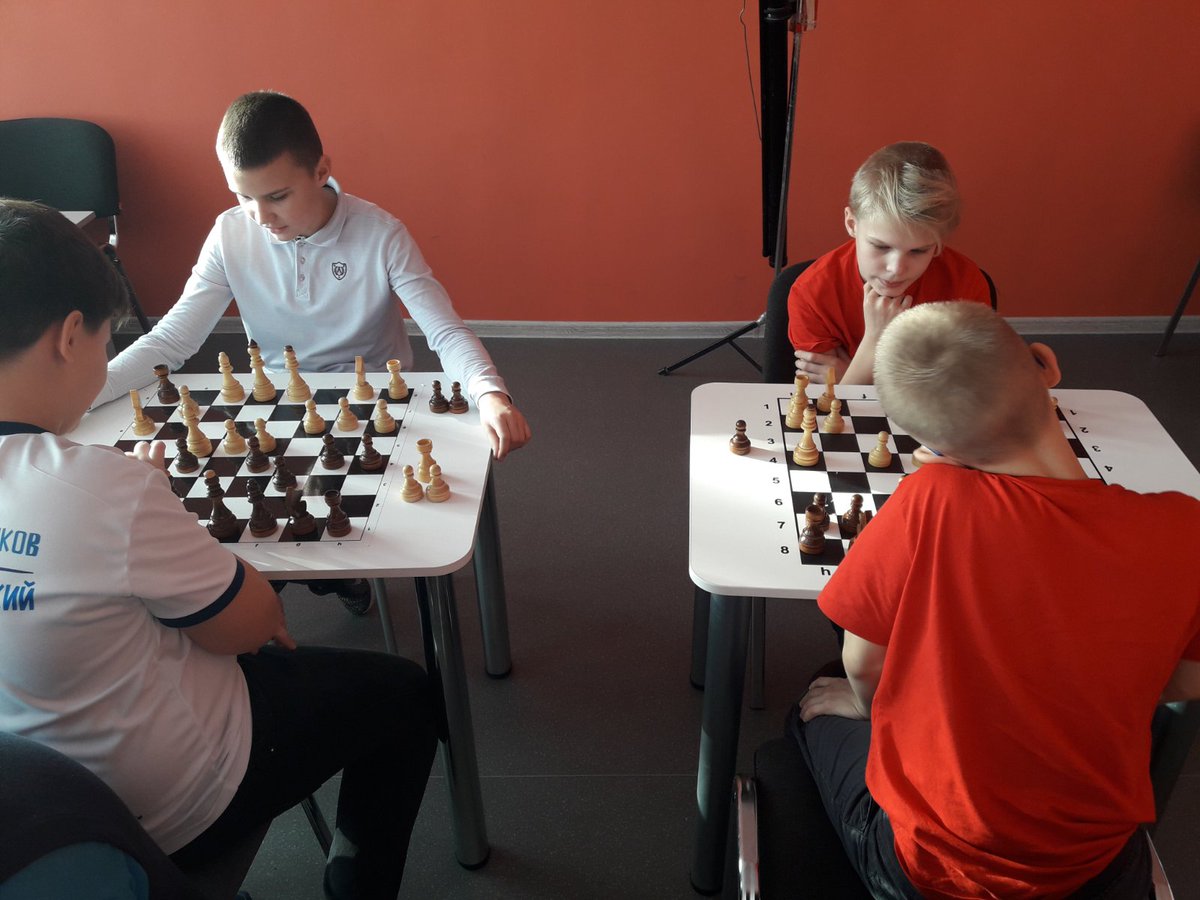 Сегодня в Центре #Точкароста ГБОУ СОШ пос. Черновский прошёл школьный этап Всероссийского турнира по шахматам на кубок #РДШ, в котором приняли участие обучающиеся 5-9 классов.   #Нацпроектобразование #Волжскийрайон <a href="/pu_monso/">Поволжское управление МОиН СО</a> <a href="/Volzhsky_adm/">Администрация Волжского района</a> <a href="/samminobr/">МинОбрНауки СО</a>