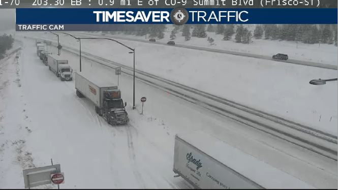 SamBoik's tweet photo. SAFETY CLOSURE - trucks are stopped on I-70 in Silverthorne. The EB lanes are CLOSED on I-70 from Silverthorne up to the tunnel &amp; Loveland Pass is CLOSED so you legit can't go anywhere #cotraffic https://t.co/ivby6yNtzS