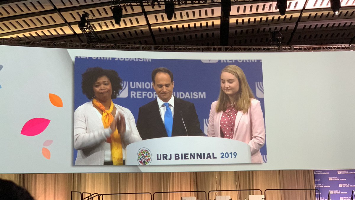 EmmaRabbi's tweet photo. Moving to listen to @JonahPesner share his personal history and his refugee greandmother’s story of coming to America at a time when this country was a safe haven. #moderndayprophet #whatrabbisdo #urjbiennial #willyoujoinus https://t.co/PCwwI4534L