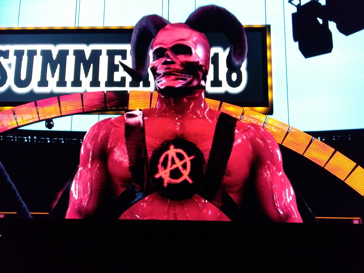 THEWMRWRESTLING's tweet photo. At #WmrShowcase 3 the last weekend of December 2019 @Artices2 officially takes his place as the very first member of the #WMRHOF https://t.co/ZkUno2RpyN