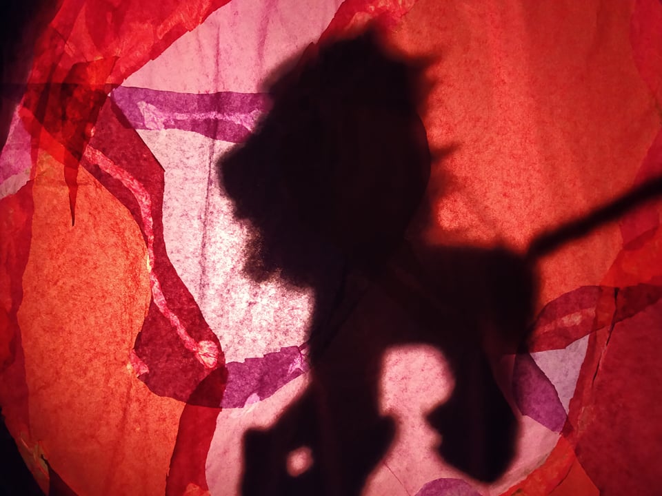 S-11:30hrs  Teatro para bebés "Saturno o flotar" Espectáculo de sombras, colores y títeres. Ven a flotar en familia en 
<a href="/nave_73/">Nave73</a> Reservas bit.ly/2EbJFCR <a href="/ninosenmochila/">Niños en mochila</a> <a href="/programate/">Revista PrográmaTe</a> <a href="/Papasconarte/">Papásconarte</a> <a href="/familiasenruta/">Familias en Ruta</a> @RedTeatrosAlter <a href="/soymadreagua/">madreagua</a> <a href="/SaposyPrincesas/">Sapos y Princesas</a> @tapapies