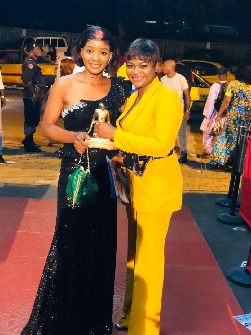 NyangaCoco's tweet photo. Merci encore à @RadioBalafon makeup du personnel by @NyangaCoco 🙏🥰🥰🥰🔥🔥💃🏻💃🏻 https://t.co/JAq5obOJ6y