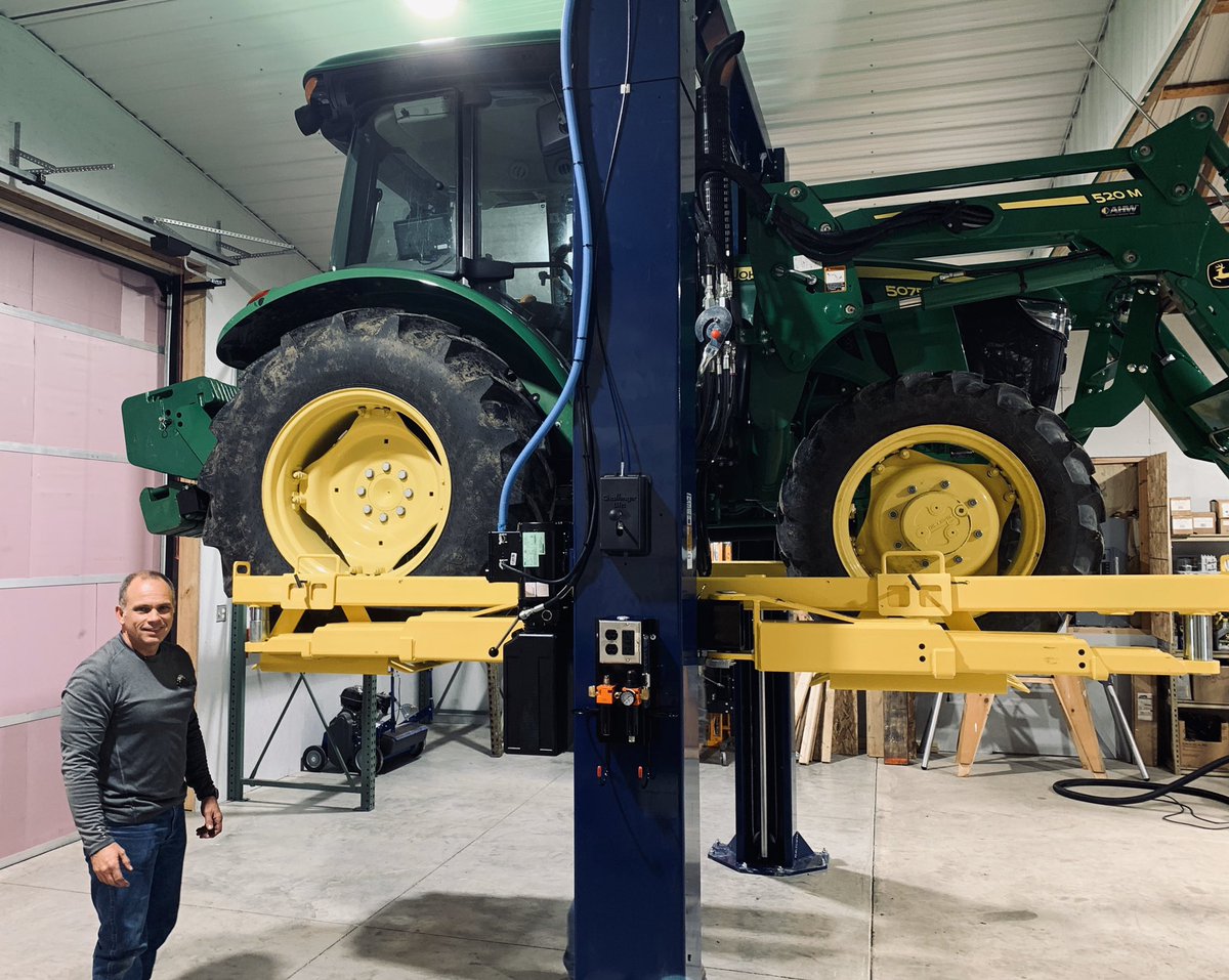 IAEQUIP's tweet photo. It was a real pleasure working with Tractor Time with Tim installing a new Challenger CL-12 lift with the Turf Rail kit! 

@challengerlifts 
#tractortimewithtim https://t.co/bRQuEKA6s2