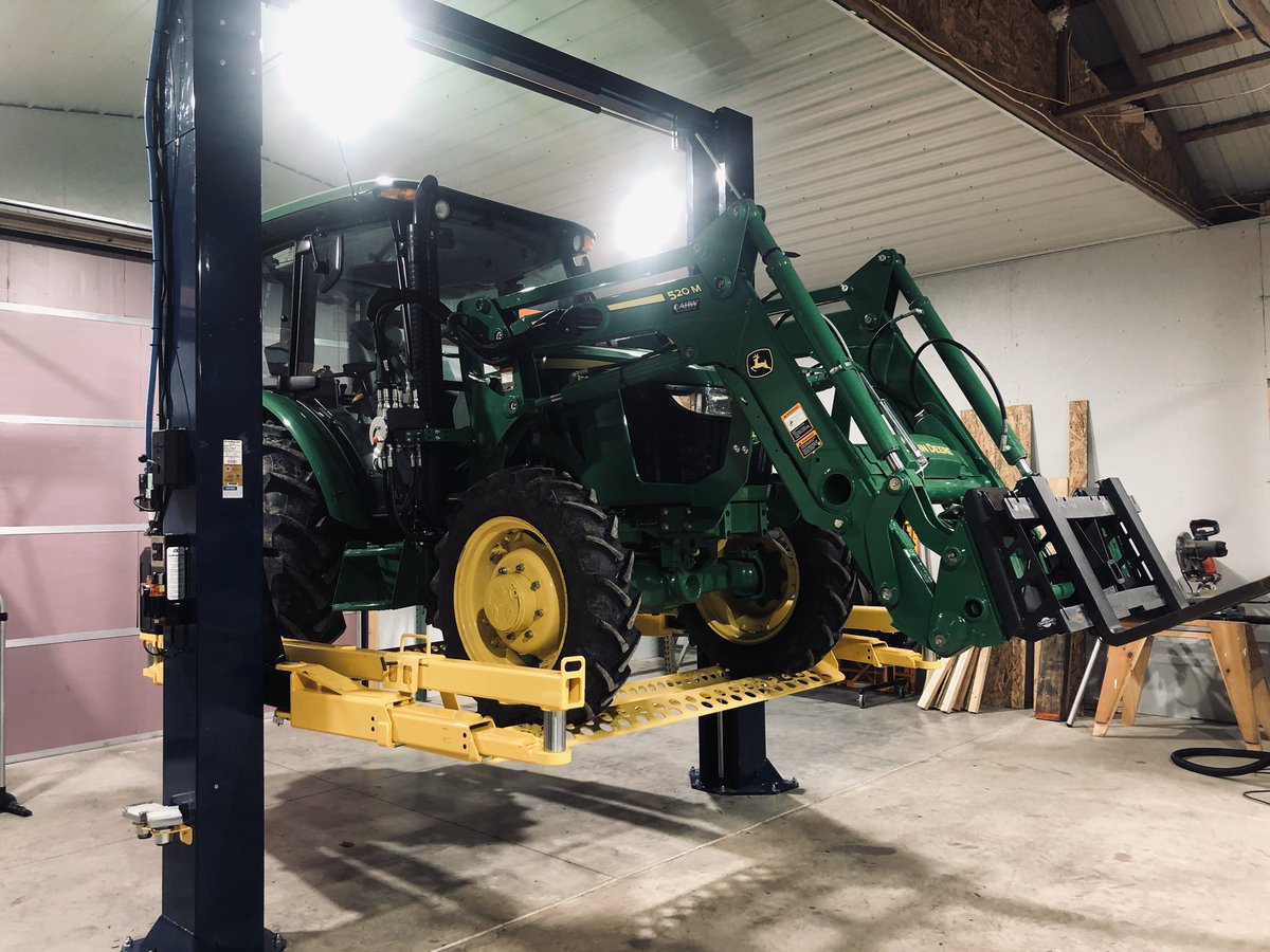 IAEQUIP's tweet photo. It was a real pleasure working with Tractor Time with Tim installing a new Challenger CL-12 lift with the Turf Rail kit! 

@challengerlifts 
#tractortimewithtim https://t.co/bRQuEKA6s2