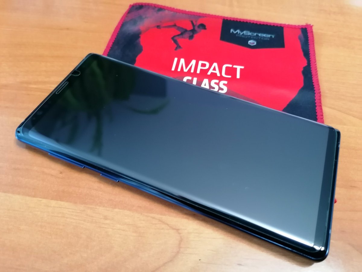TECHNOSenior1's tweet photo. Mój #note9 zyskał nową ochronę 😃 Szkło założone 😁
#MyScreenPROTECTOR #MyScreen #ScreenPROTECTOR #samsungnote9 https://t.co/Kn97XAYFZy