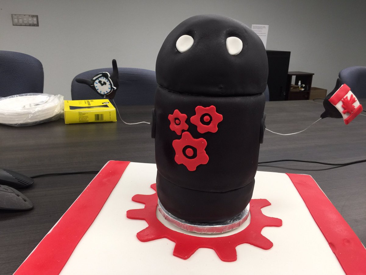 Celebrating an innovation milestone. Awarding RPA contract. We GotBot! #CRAinnovates <a href="/KIMLAMBERTOTT/">Kim Lambert</a> <a href="/Jxm154/">Jacky Malouf</a> @BrendaWtkns