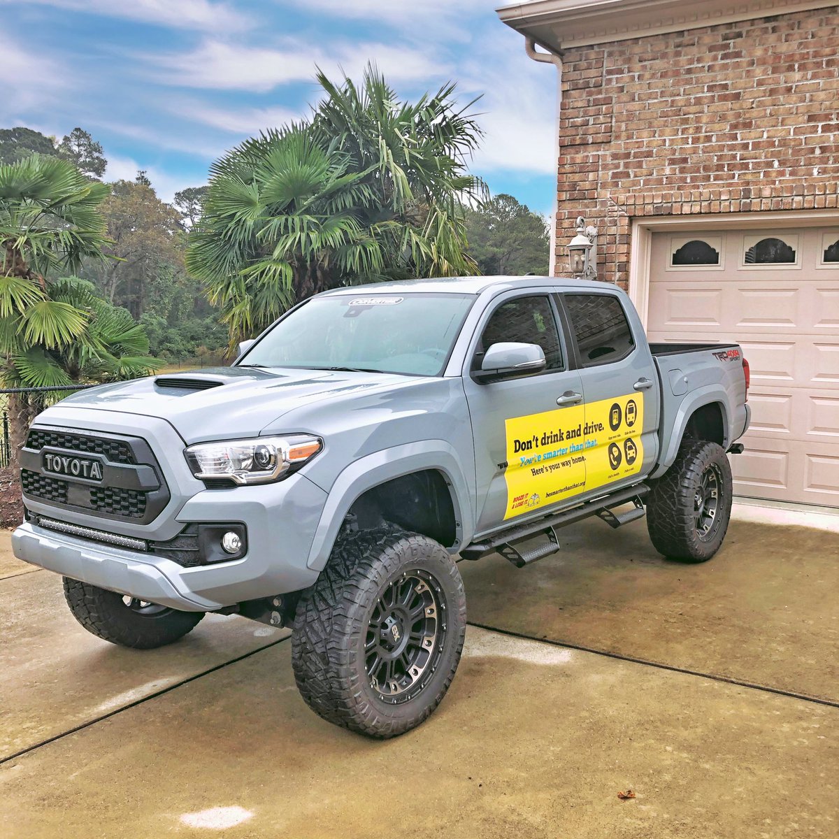 Last day catching 👀 w/this bright yellow @ncdot #DontDrinkAndDrive #rideshareadvertising campaign. Read more on this important message at besmarterthanthat.com 
·
#carvertise #rideshare #uber #lyft #dominatethestreets #marketingstrategies #advertising #marketing #agencylife
