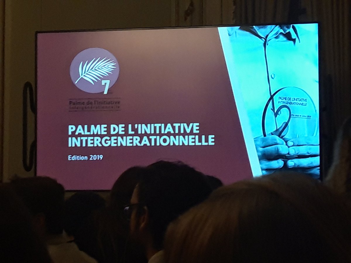 CallenBoris's tweet photo. Remise de la Palme de l'Initiative Intergénérationnelle 2019 dans les salons de la mairie de Bordeaux.
Le lauréat est : "Chez Daddy" !...pour son projet de café intergénérationnel au sein d'une résidence pour personnes âgées ouvert à tous sur la place du quartier.Félicitations ! https://t.co/Y4Tkq2DQ9h