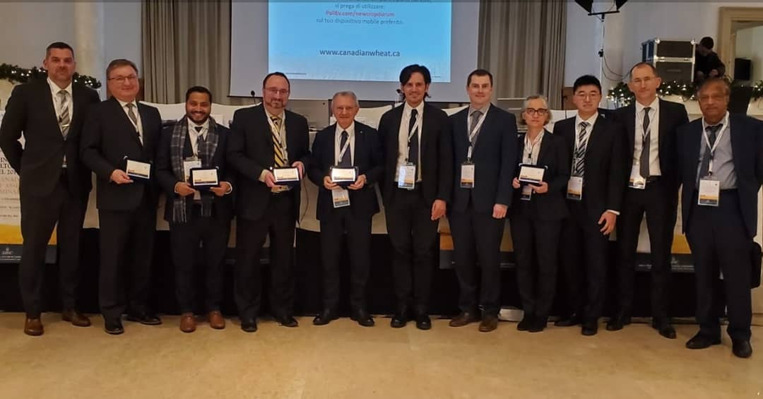JakeLeguee's tweet photo. We completed our final seminar today in Altamura, Italy. Attendance was great (100+) and questions were thoughtful. It's been quite a week. We still have a few meetings left though.

Also - durum bread is a thing. And it's awesome. 

#cdnwheat19 #newcropmissions #bread https://t.co/zD3hWJBGLC