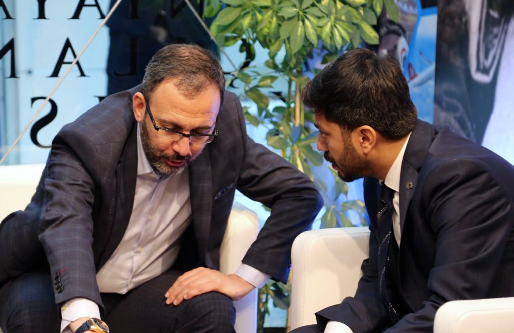 <a href="/kasapoglu/">Dr. Mehmet Kasapoğlu</a> Durmadan koşmaya sözümüz var!
#GücümüzGençliğimiz