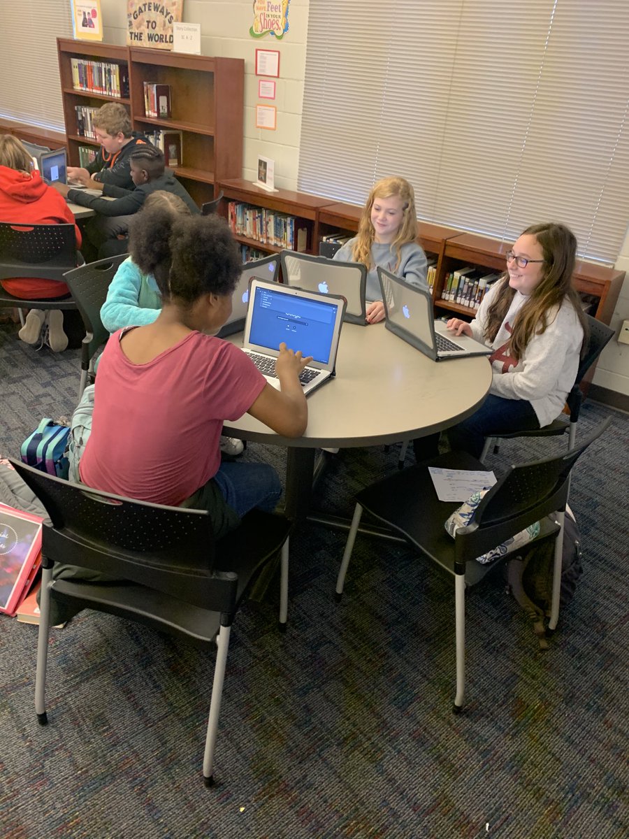 Herring6th's tweet photo. Learning PowerPoint &amp; working on 1920’s presentations#hillcrestmspats https://t.co/OgBQuU0r4P