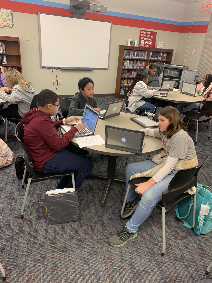 Herring6th's tweet photo. Learning PowerPoint &amp; working on 1920’s presentations#hillcrestmspats https://t.co/OgBQuU0r4P
