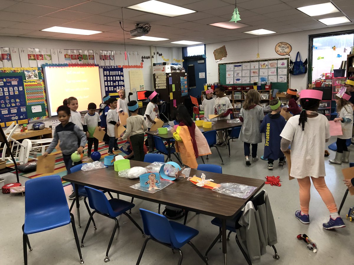 KinderRidge's tweet photo. When your gingerbread cookies escape and make a mess, you go find them! https://t.co/DASWcIZH1g