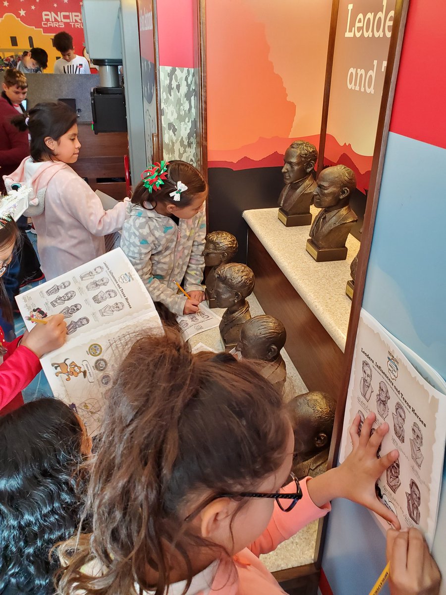 belfordsclass's tweet photo. 4th grade students got to experience History in Motion.  Thanks @mySA and @AnciraAutos for helping @NEISDCokerCubs learn all about Texas! https://t.co/Nd2JbNs0CG